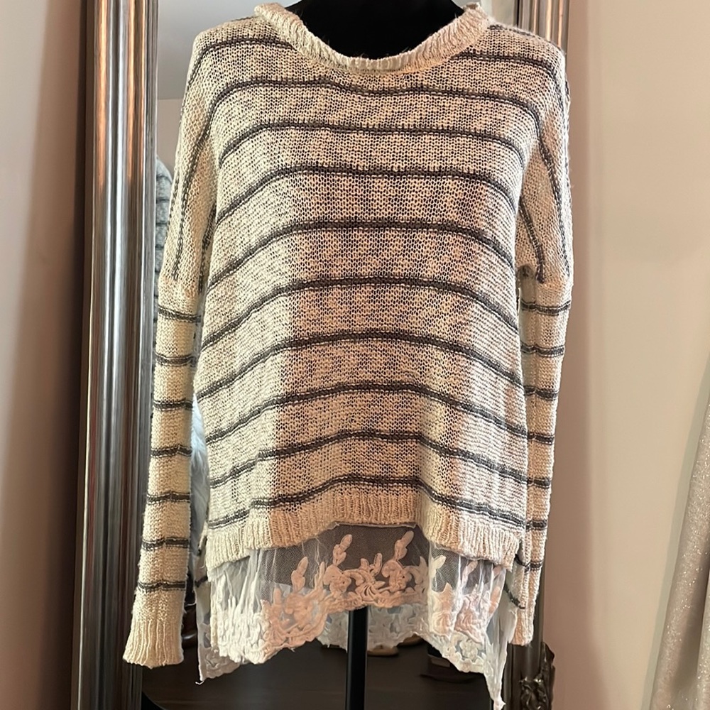 Super light/semi transparent long sleeve shirt with lace bottom.